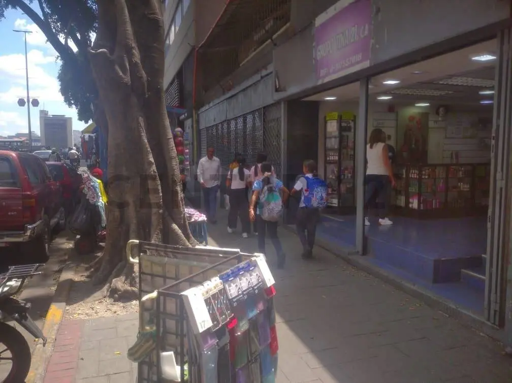 Local Comercial en venta en La Hoyada - 5