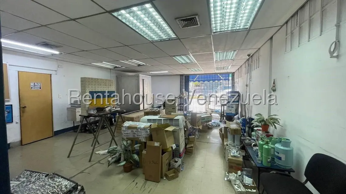 Comercial (Local Comercial) en Venta en La Trinidad, Distrito Metropolitano - 12