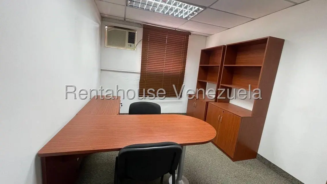 Comercial (Local Comercial) en Venta en La Trinidad, Distrito Metropolitano - 16