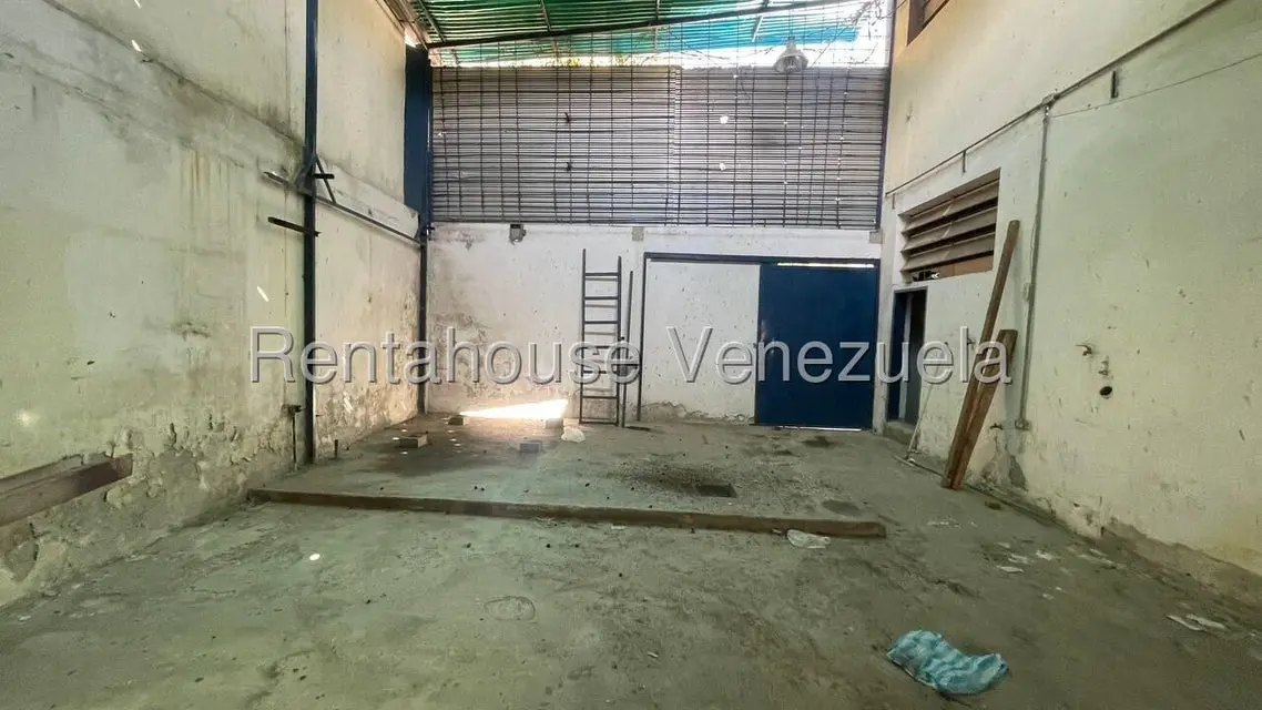 Comercial (Local Comercial) en Venta en La Trinidad, Distrito Metropolitano - 6