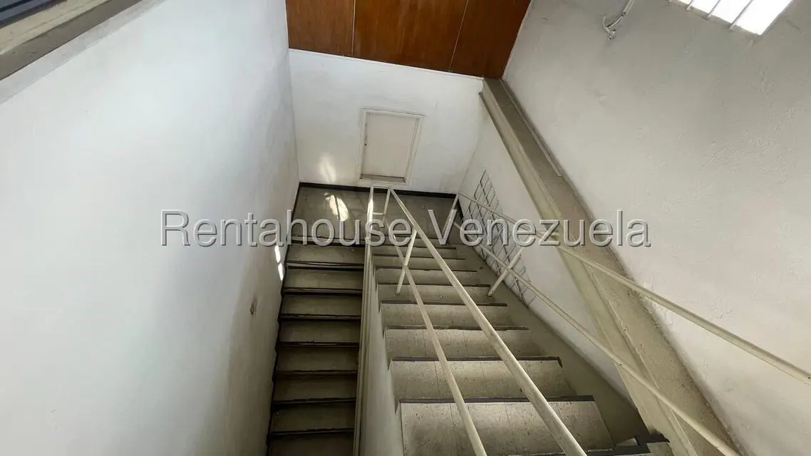 Comercial (Local Comercial) en Venta en La Trinidad, Distrito Metropolitano - 9