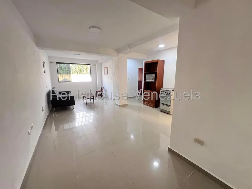 Apartamento (1 Nivel) en Alquiler en Conjunto Residencial Las Carolinas II, Aragua - 2