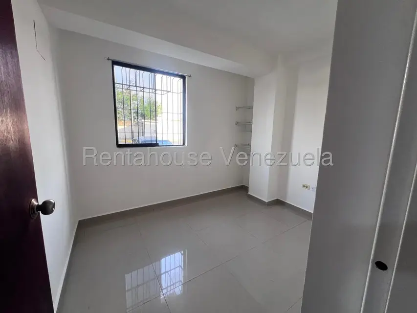 Apartamento (1 Nivel) en Alquiler en Conjunto Residencial Las Carolinas II, Aragua - 12