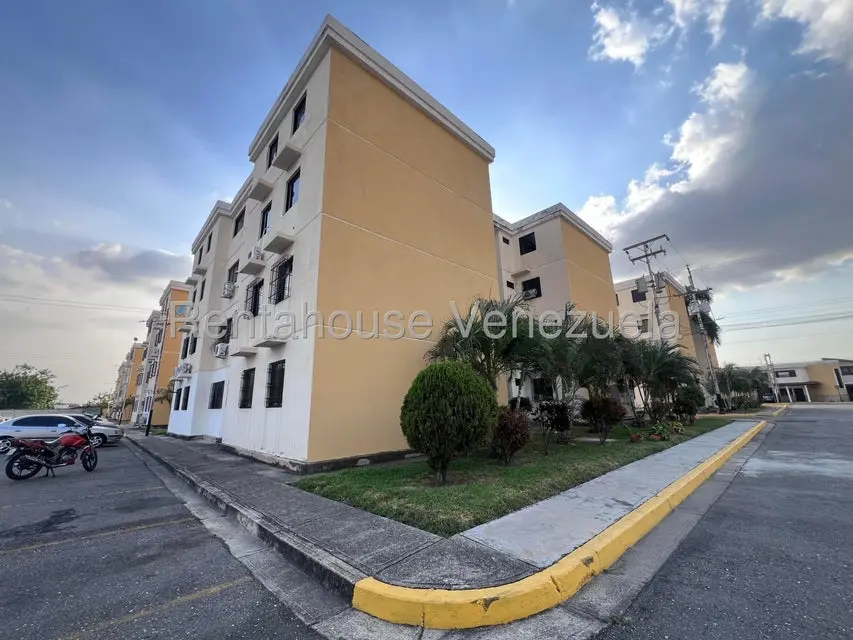 Apartamento (1 Nivel) en Alquiler en Conjunto Residencial Las Carolinas II, Aragua - 27