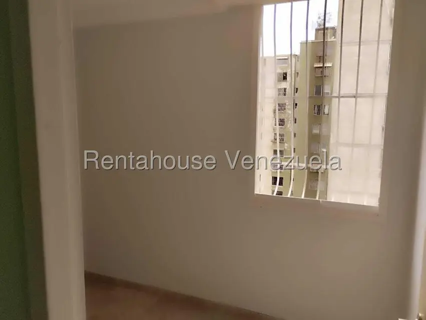 Apartamento (1 Nivel) en Alquiler en Los Samanes, Distrito Metropolitano - 13