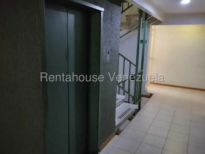 Apartamento (1 Nivel) en Alquiler en Los Samanes, Distrito Metropolitano - 17