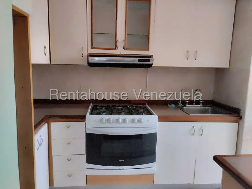 Apartamento (1 Nivel) en Alquiler en Los Samanes, Distrito Metropolitano - 4