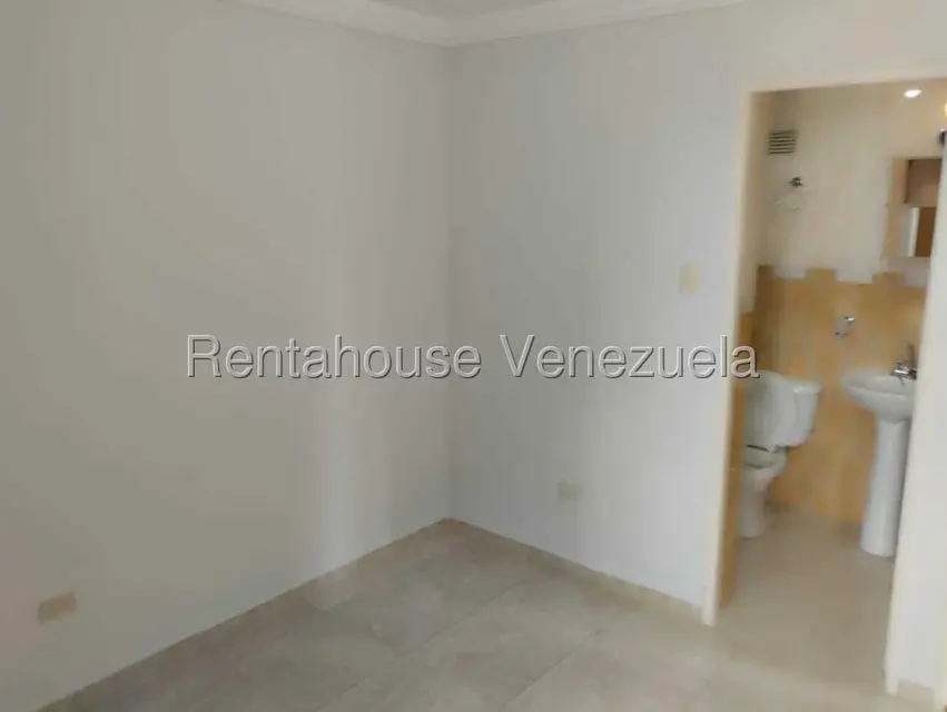 Apartamento (1 Nivel) en Alquiler en Los Samanes, Distrito Metropolitano - 9