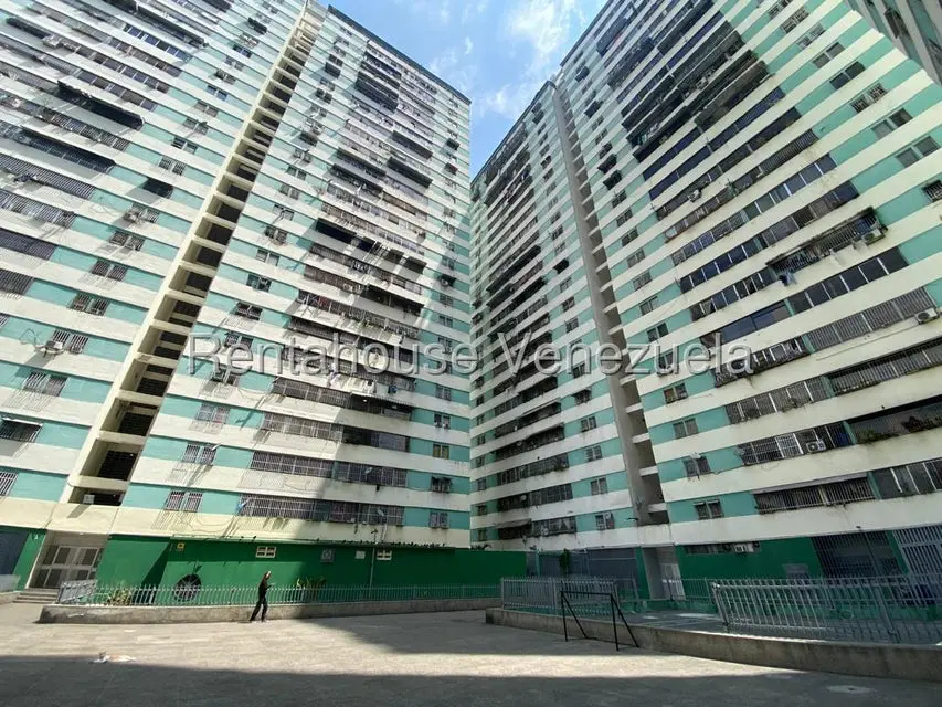 Apartamento (1 Nivel) en Venta en San Martin, Distrito Metropolitano - 2