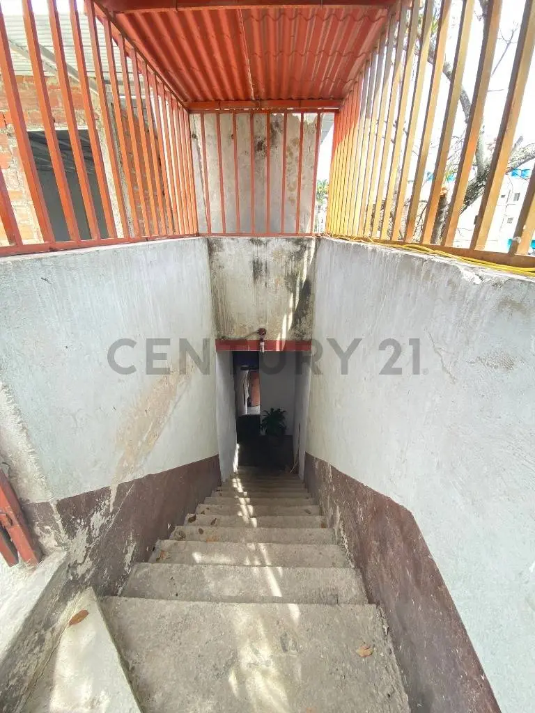 ¿Buscabas galpón cerca en El Cementerio? Mira este lienzo en blanco - 2