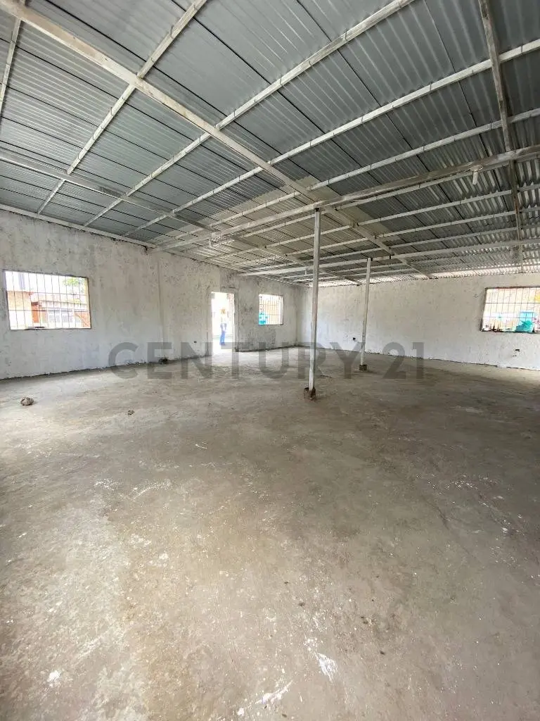 ¿Buscabas galpón cerca en El Cementerio? Mira este lienzo en blanco - 4