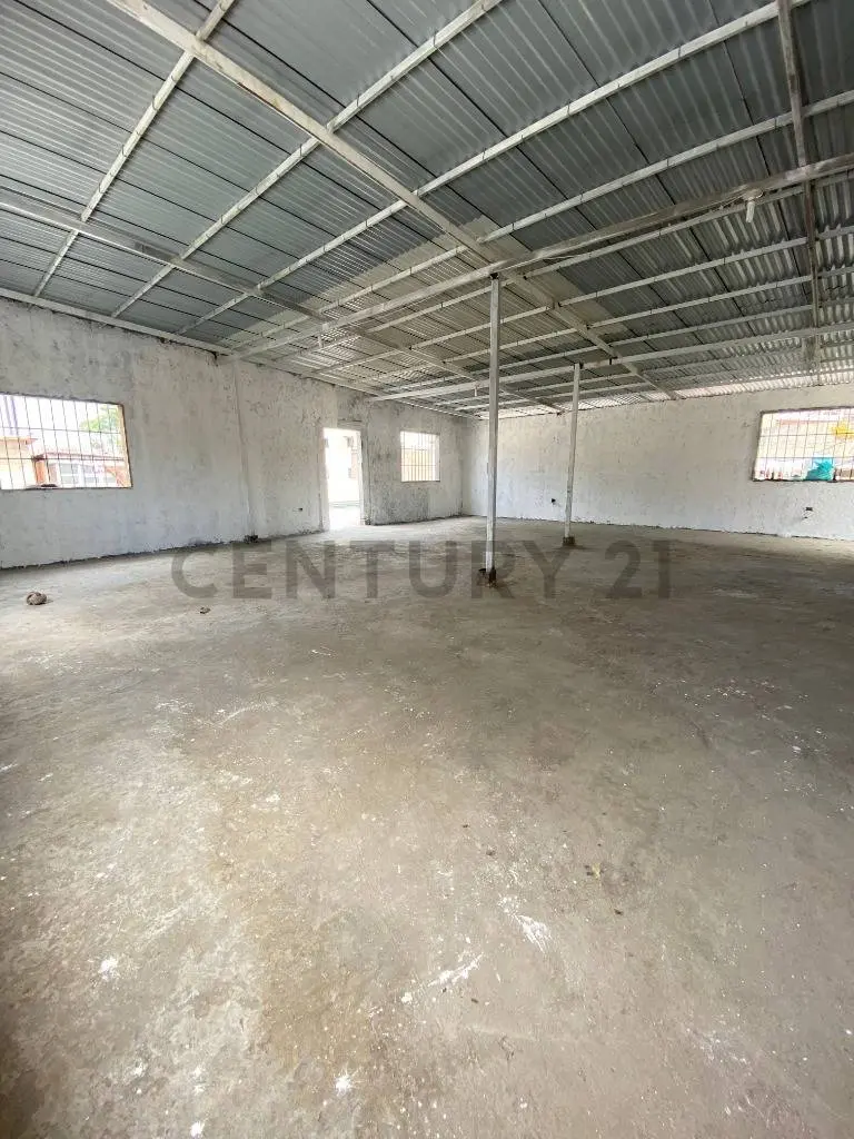 ¿Buscabas galpón cerca en El Cementerio? Mira este lienzo en blanco - 6