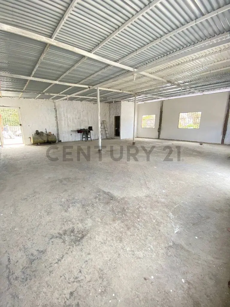 ¿Buscabas galpón cerca en El Cementerio? Mira este lienzo en blanco - 10