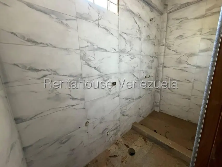 Comercial (Local Comercial) en Venta en Avenida Intercomunal, Zulia - 16
