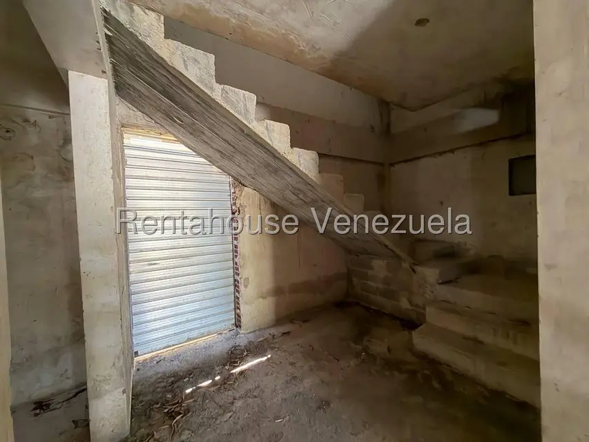 Comercial (Local Comercial) en Venta en Avenida Intercomunal, Zulia - 4