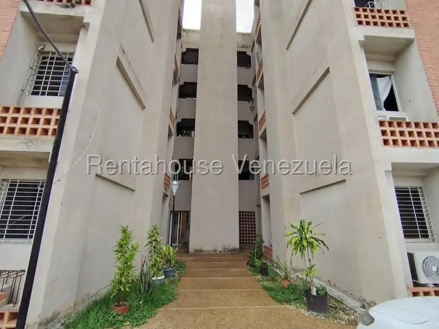 Apartamento (1 Nivel) en Venta en La Florida, Carabobo - 2