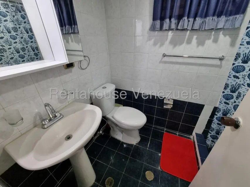 Apartamento (1 Nivel) en Venta en Playa Grande, Vargas - 16