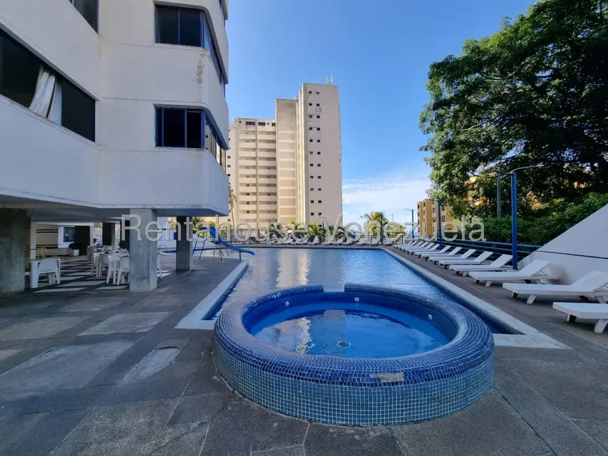 Apartamento (1 Nivel) en Venta en Playa Grande, Vargas - 4