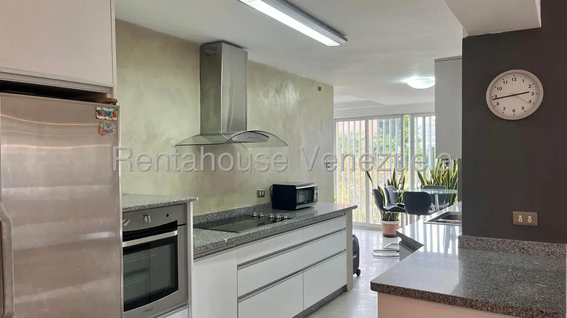 Apartamento (1 Nivel) en Alquiler en Santa Fe Sur, Distrito Metropolitano - 12