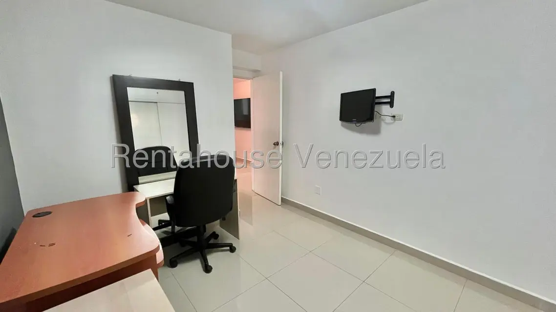 Apartamento (1 Nivel) en Alquiler en Santa Fe Sur, Distrito Metropolitano - 21