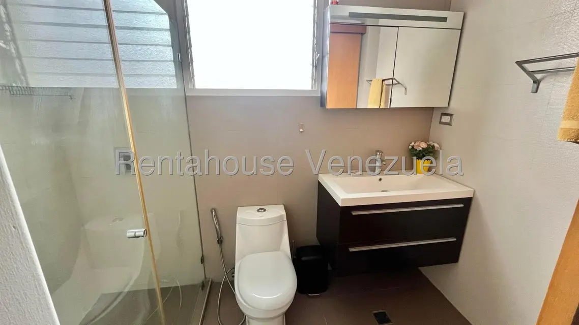 Apartamento (1 Nivel) en Alquiler en Santa Fe Sur, Distrito Metropolitano - 26