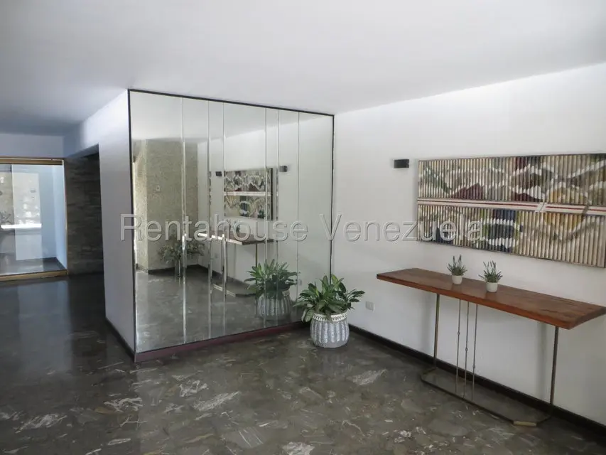 Apartamento (1 Nivel) en Alquiler en Santa Fe Sur, Distrito Metropolitano - 28