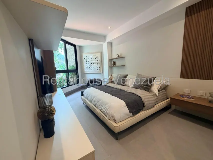 Apartamento (1 Nivel) en Venta en La Castellana, Distrito Metropolitano - 2