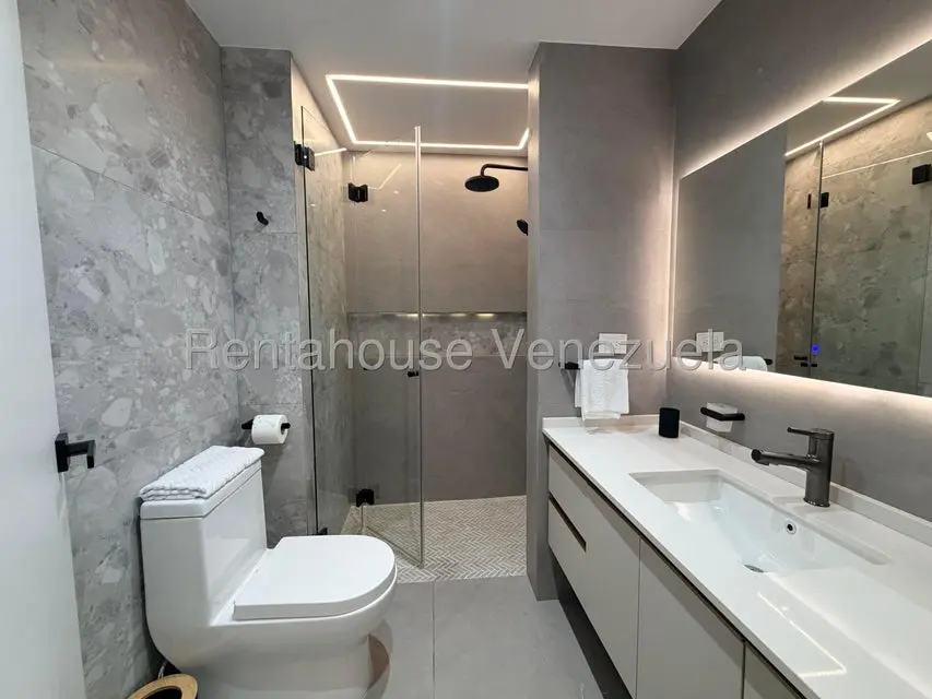 Apartamento (1 Nivel) en Venta en La Castellana, Distrito Metropolitano - 11