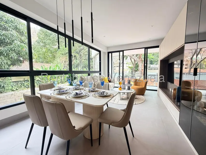 Apartamento (1 Nivel) en Venta en La Castellana, Distrito Metropolitano - 3