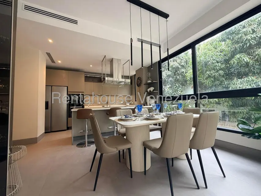 Apartamento (1 Nivel) en Venta en La Castellana, Distrito Metropolitano - 4