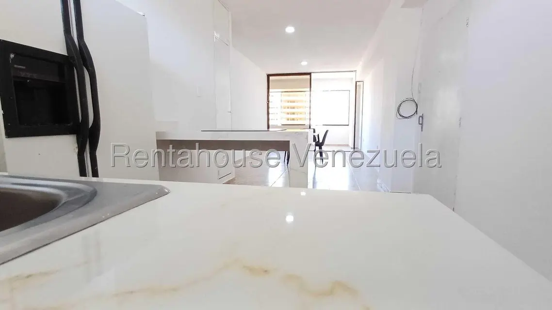Apartamento (1 Nivel) en Venta en Costa Azul, Nueva Esparta - 4