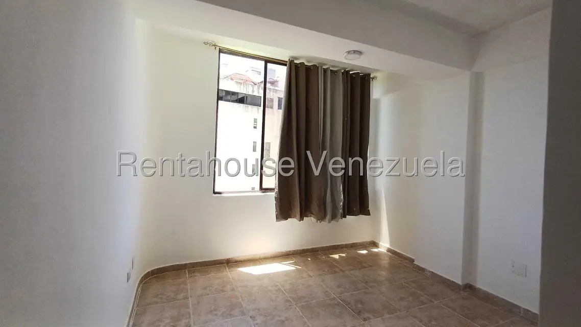 Apartamento (1 Nivel) en Venta en Costa Azul, Nueva Esparta - 6
