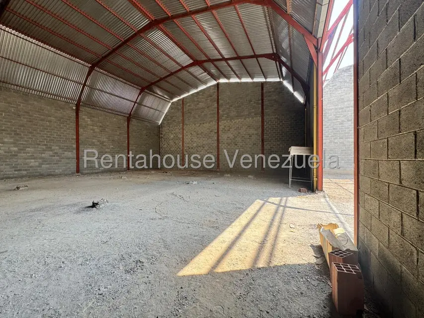Comercial (Galpon - Deposito) en Venta en Zona Industrial 2, Lara - 3