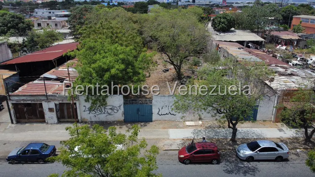 Terreno (Comercial) en Venta en Centro, Lara - 11