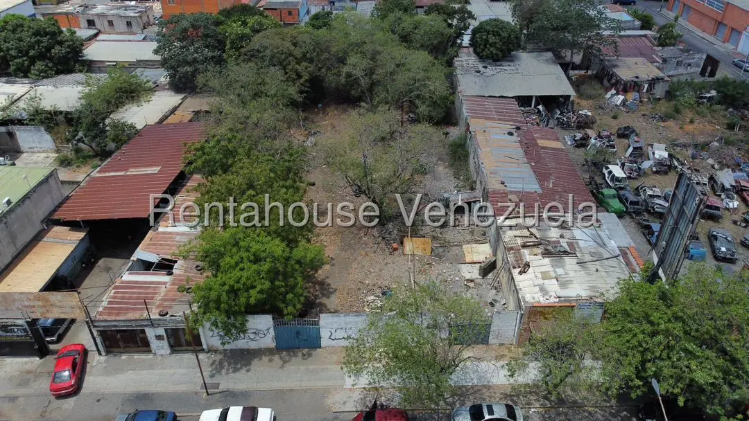 Terreno (Comercial) en Venta en Centro, Lara - 12