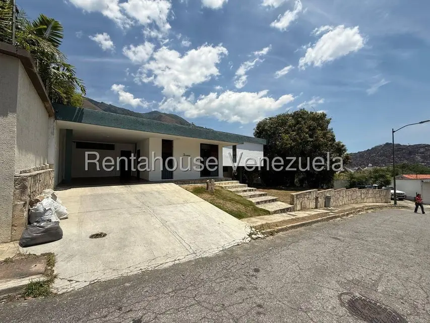 Casa (Multipes Niveles) en Venta en El Marques, Distrito Metropolitano - 2