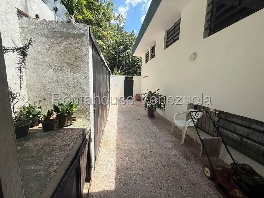 Casa (Multipes Niveles) en Venta en El Marques, Distrito Metropolitano - 31