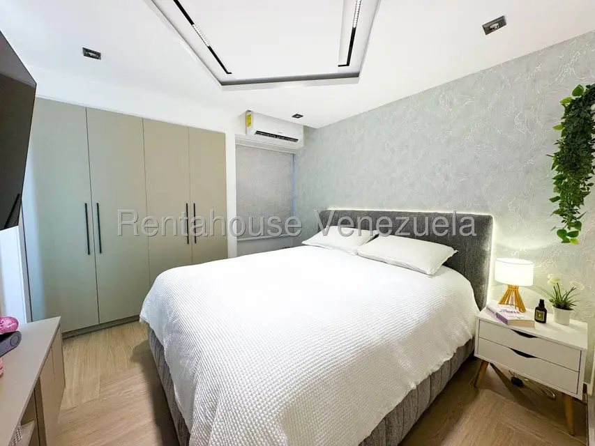 Apartamento (1 Nivel) en Venta en Santa Monica, Distrito Metropolitano - 22