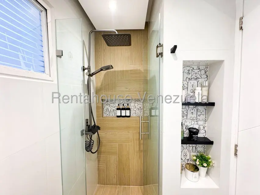 Apartamento (1 Nivel) en Venta en Santa Monica, Distrito Metropolitano - 27