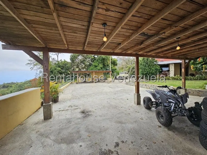 Casa (Multipes Niveles) en Venta en Galipan, Distrito Metropolitano - 28