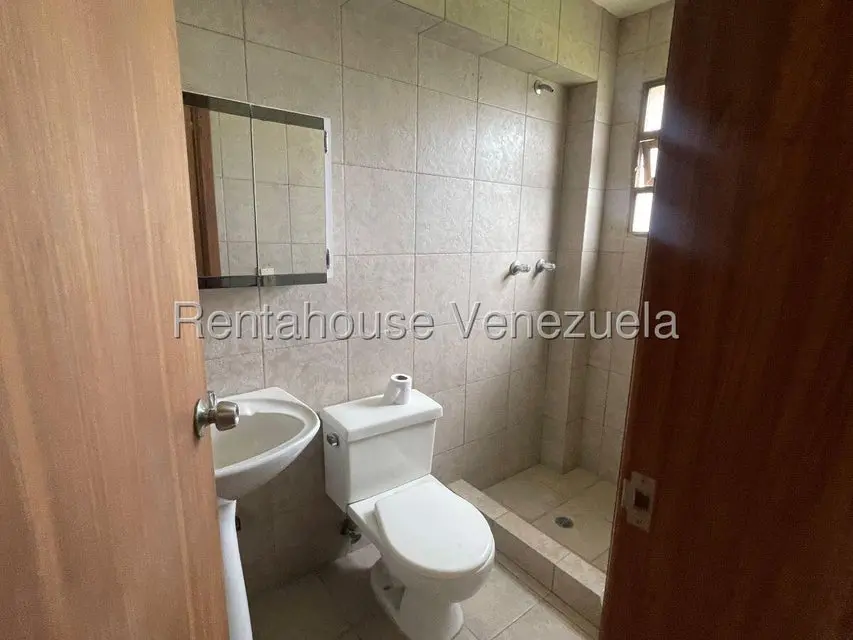 Casa (1 Nivel) en Venta en Finca Campo Alegre, Miranda - 38