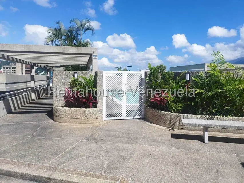 Apartamento (1 Nivel) en Venta en Lomas de Las Mercedes, Distrito Metropolitano - 2