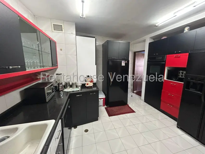 Apartamento (1 Nivel) en Venta en Lomas de Las Mercedes, Distrito Metropolitano - 25