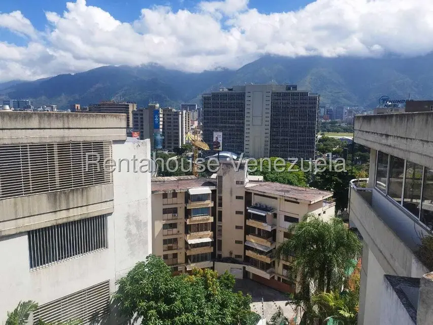 Apartamento (1 Nivel) en Venta en Lomas de Las Mercedes, Distrito Metropolitano - 9