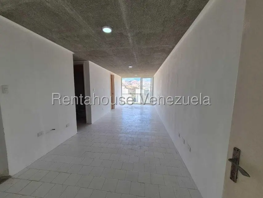 Apartamento (Duplex) en Venta en El Encantado, Distrito Metropolitano - 2