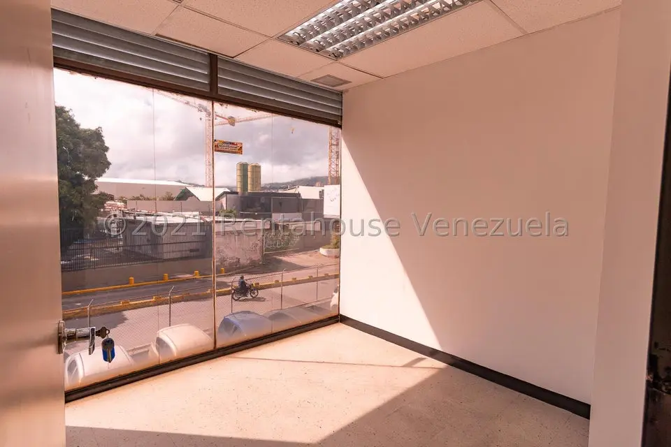 Comercial (Edificio) en Venta en Los Ruices, Distrito Metropolitano - 48