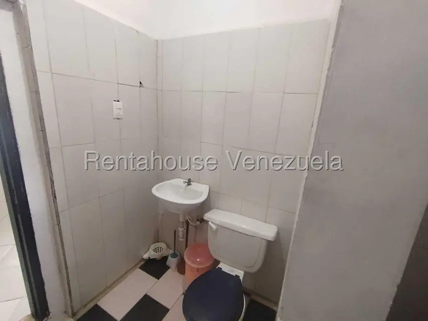 Comercial (Oficina) en Alquiler en Lizandro Alvarado, Carabobo - 9