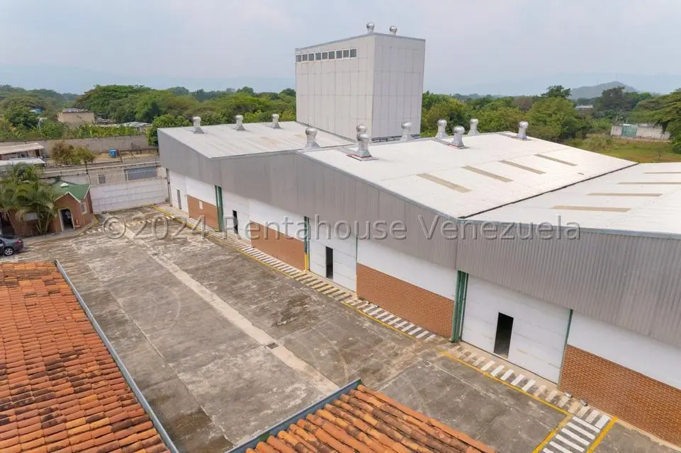 Comercial (Industrial) en Venta en Jardines de Cagua, Aragua - 2