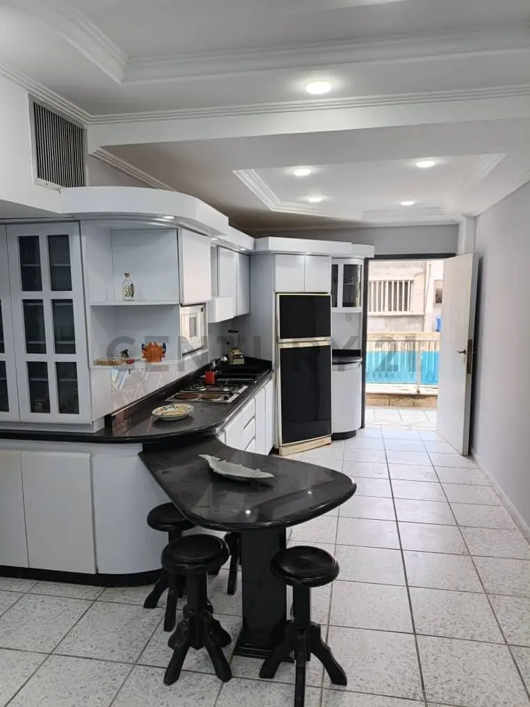 APARTAMENTO EN VENTA - 7