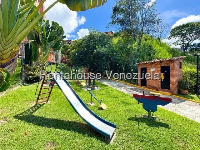 Apartamento (1 Nivel) en Venta en Colinas de La Tahona, Distrito Metropolitano - 25